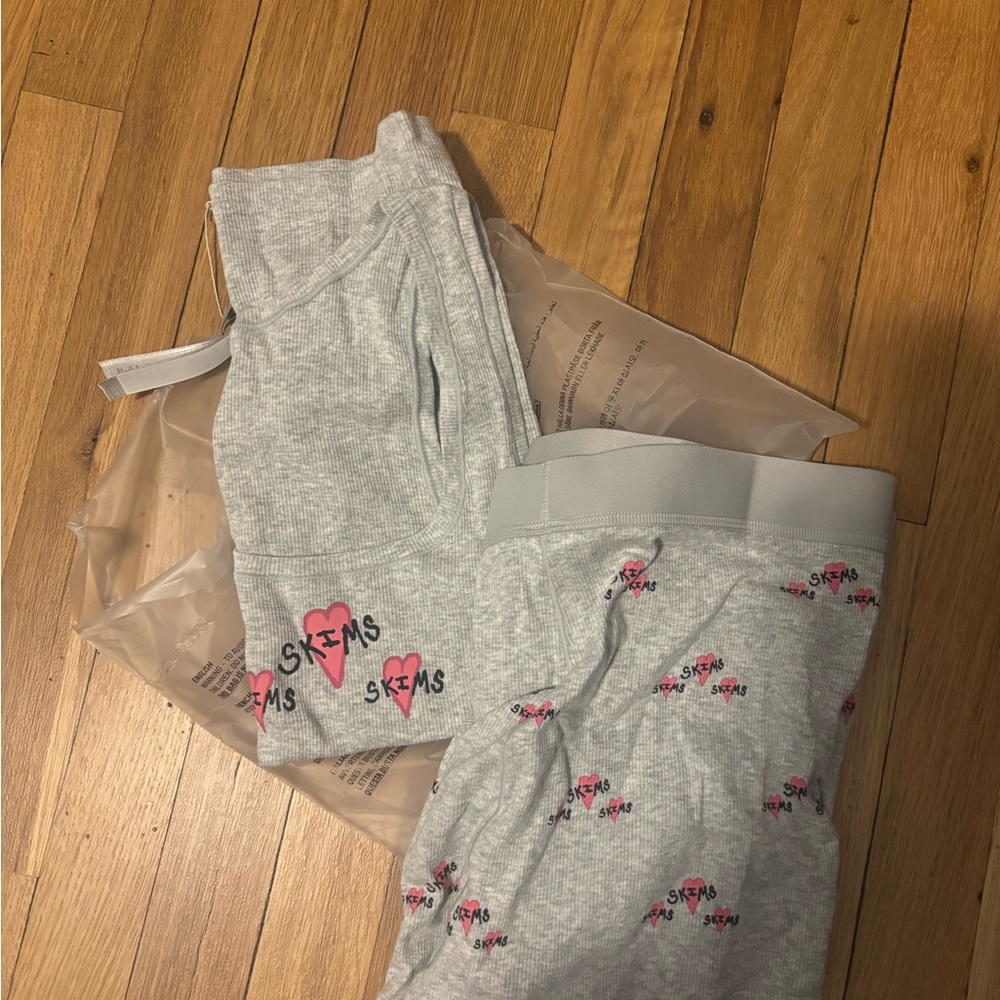 SKIMS Heather Gray Ribbed Lounge Set with Pink Heart Logos